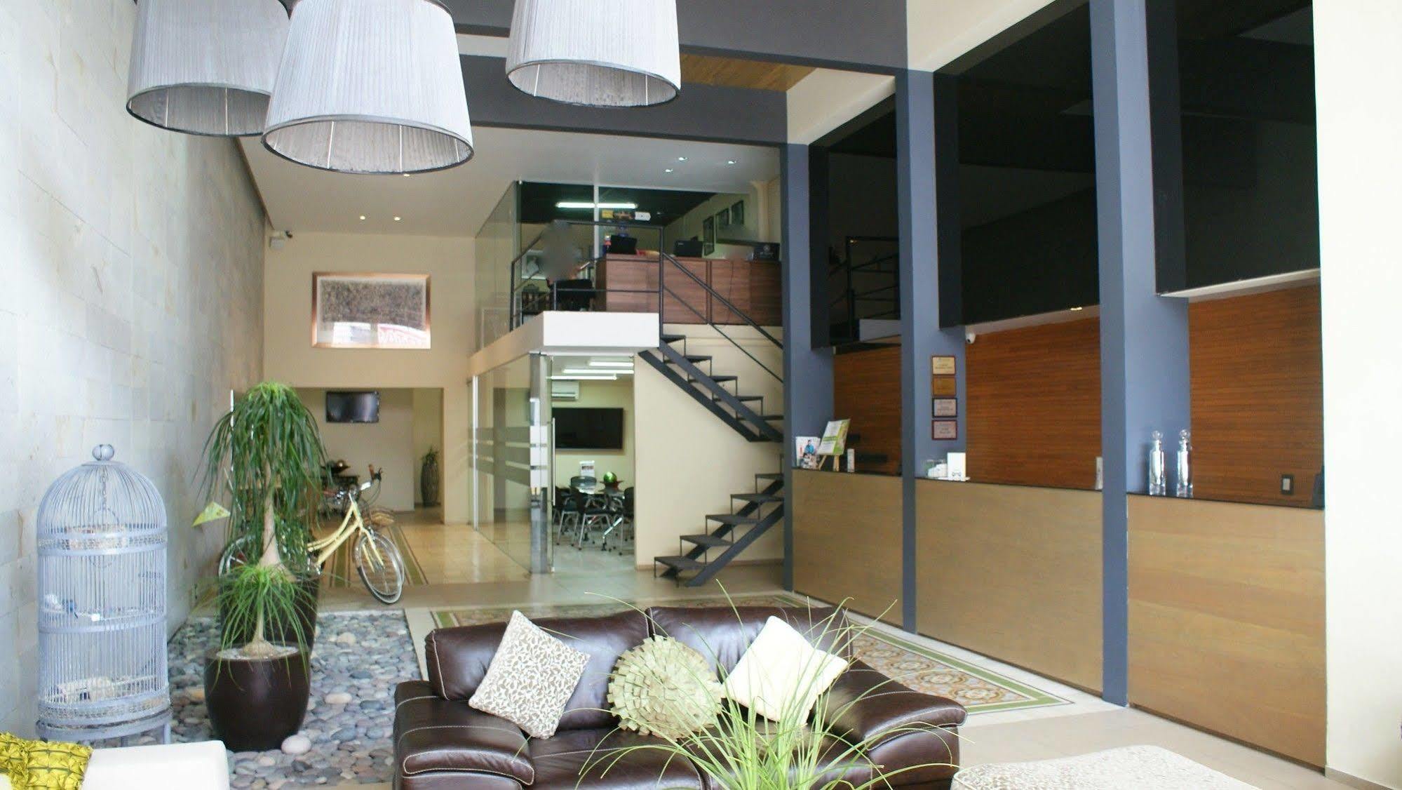 El Hotel Business Class - Zamora Centro المظهر الخارجي الصورة